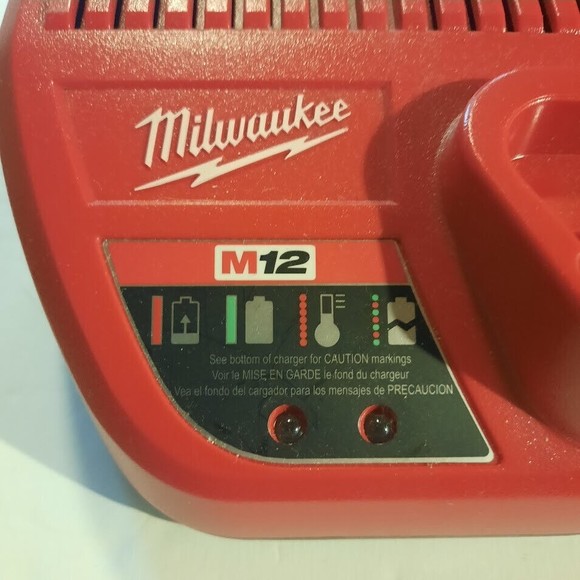 Milwaukee M12 12 Volt Charger Red Lithium-Ion 48-59-2401 - Picture 5 of 6